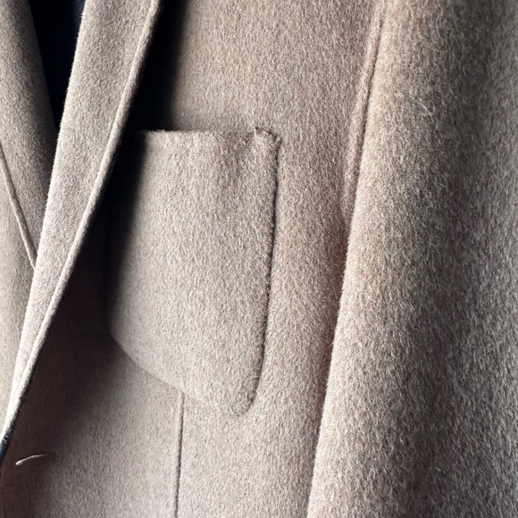 Banana Republic Men's Camel/Gray Reversible Unconstructed Blazer - Picture 4 of 10